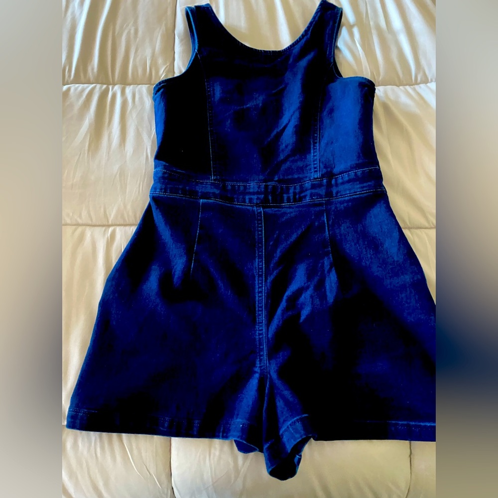 Sleeveless Jean shorts jumper. Jean one piece jumper.